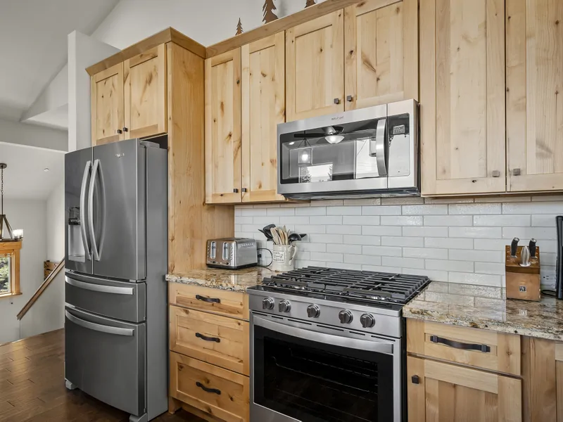 Kitchen:  Mountain View Lodge