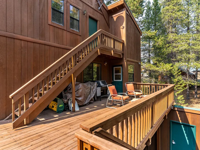 Backyard Deck with Lounge Area and Gas Grill: Pinecone Lodge with Private Hot tub